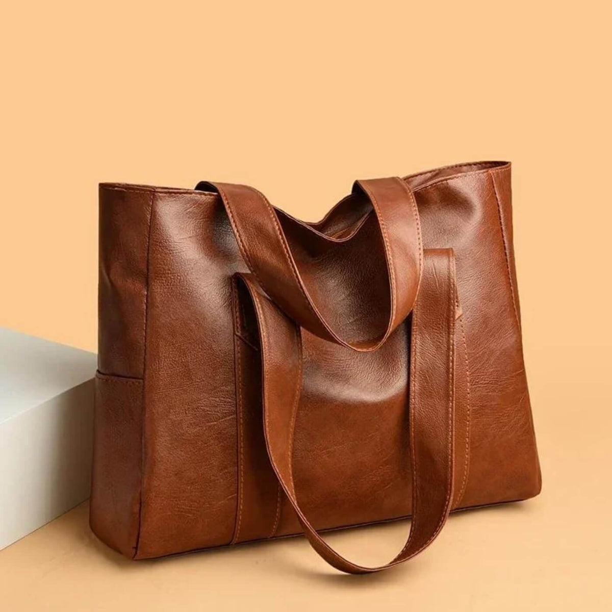 Livia’s Minimal Carry | Sac cabas