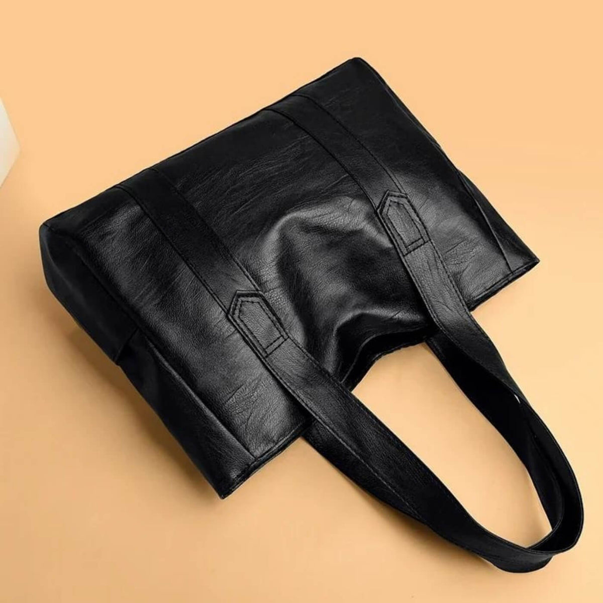 Livia’s Minimal Carry | Sac cabas
