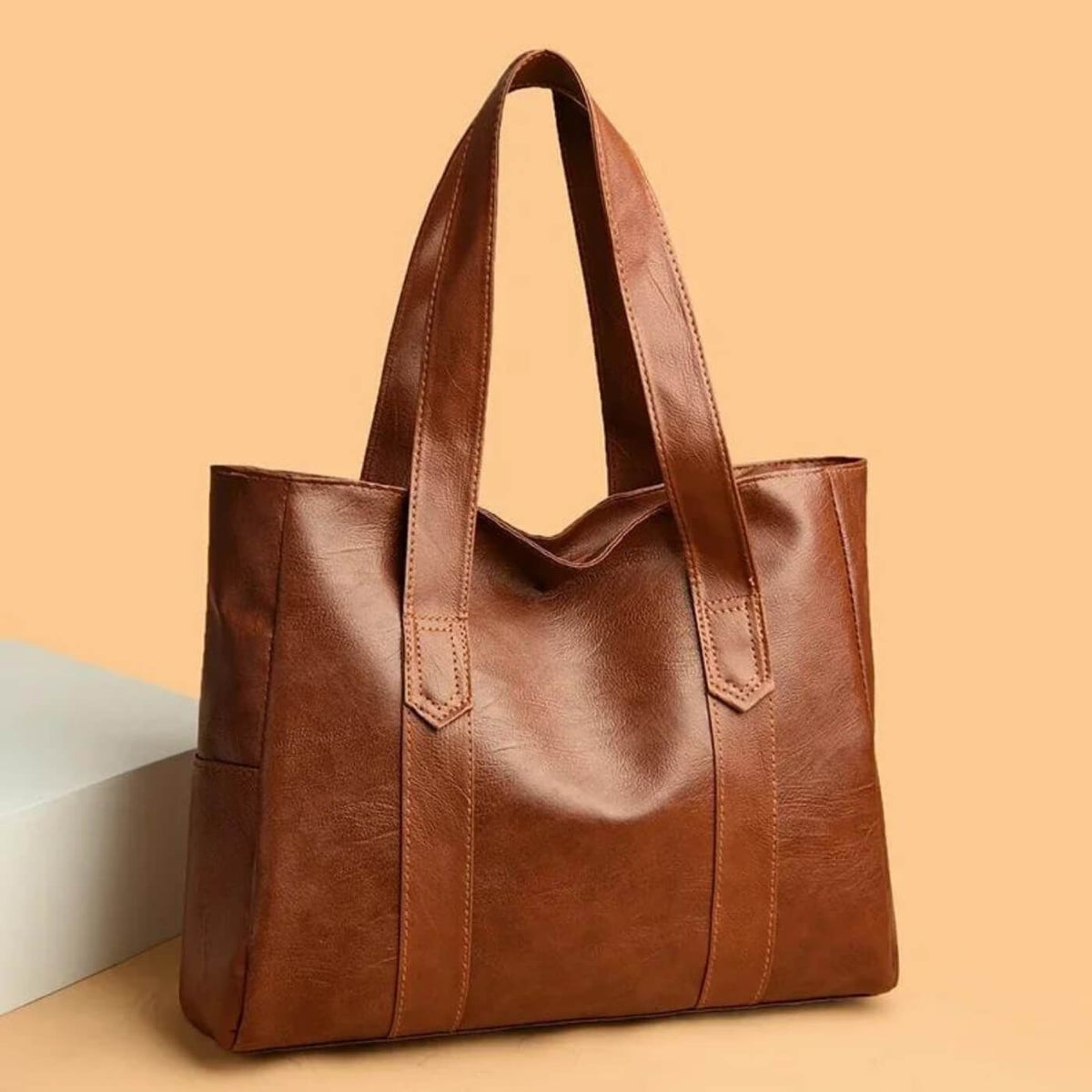Livia’s Minimal Carry | Sac cabas