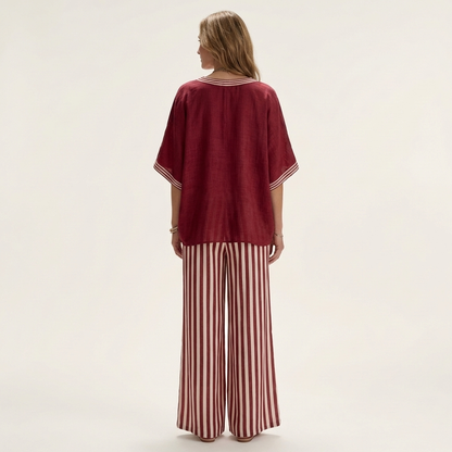 Juliana | Haut à col en V style varsity et ensemble pantalon large rayé