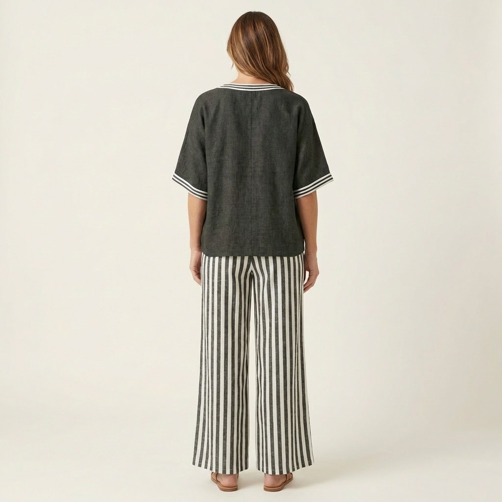 Juliana | Haut à col en V style varsity et ensemble pantalon large rayé