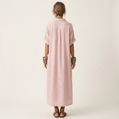 Kamira | Robe chemise maxi à col contrasté et boutons sur le devant, manches courtes
