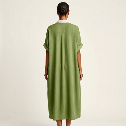 Kamira | Robe chemise maxi à col contrasté et boutons sur le devant, manches courtes